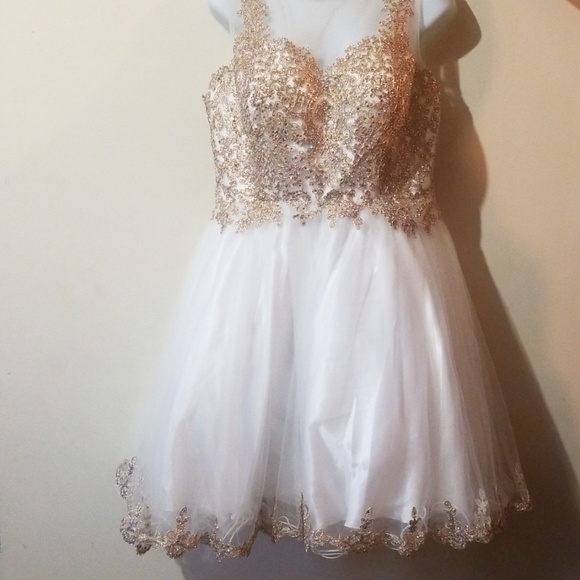 Dress - Picture 1 of 6